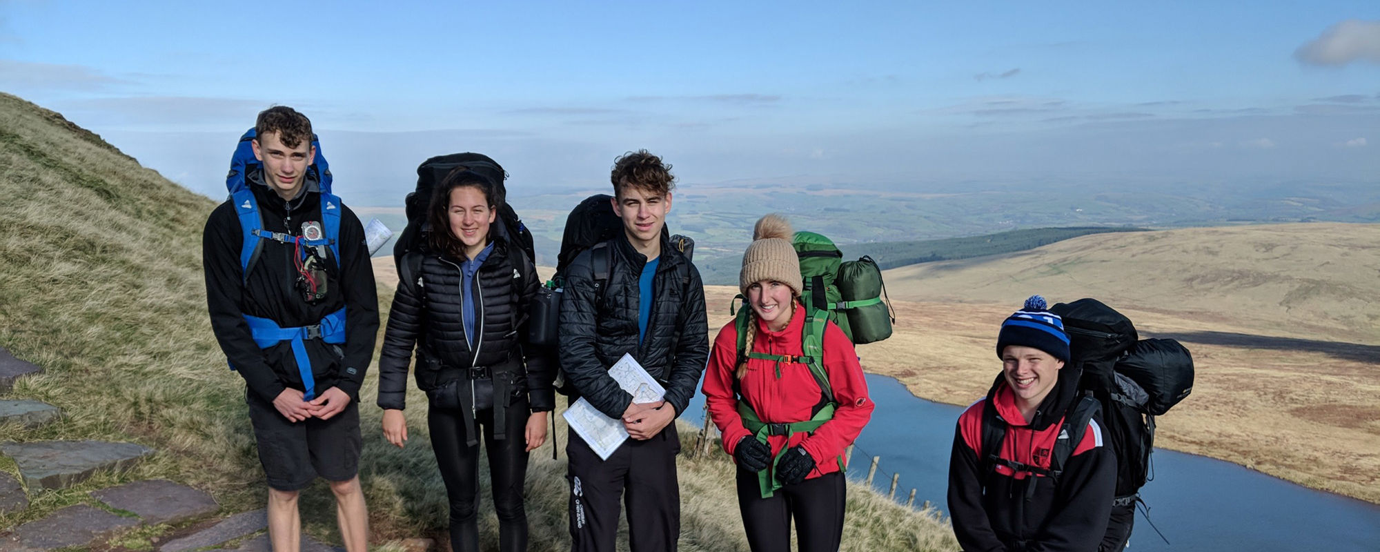 wycliffe pupils on a trip outdoors