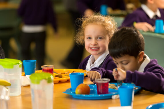 wycliffe kids eating lunch