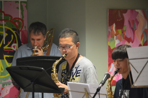wycliffe senior students playing wind instruments