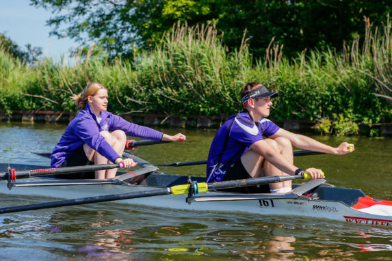 Wycliffe students rowing